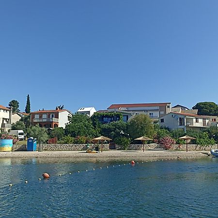 Apartments Antea & Magdalena Pirovac Bagian luar foto