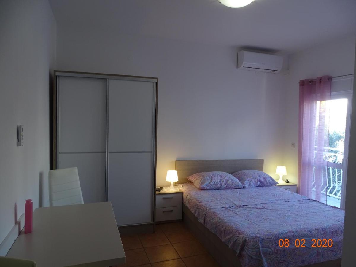 Apartments Antea & Magdalena Pirovac Bagian luar foto