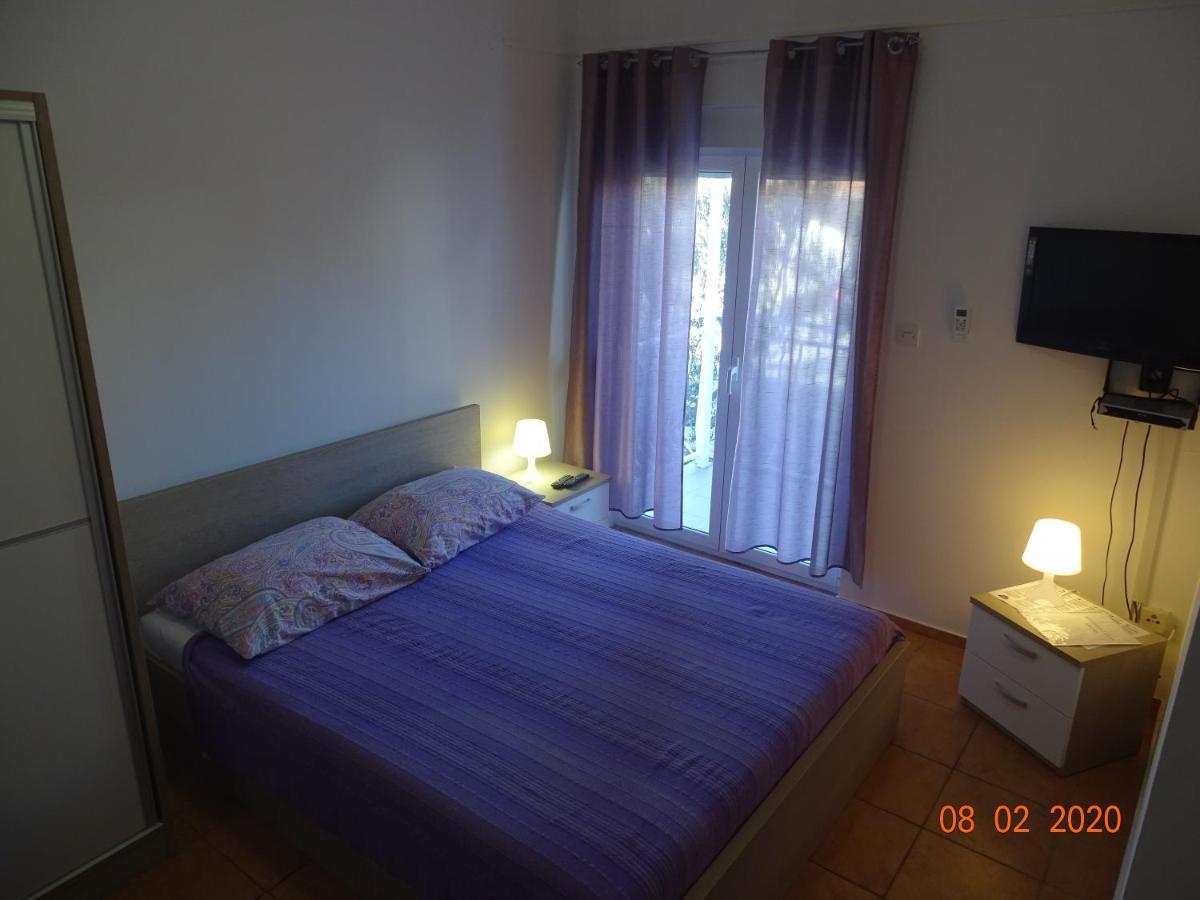 Apartments Antea & Magdalena Pirovac Bagian luar foto