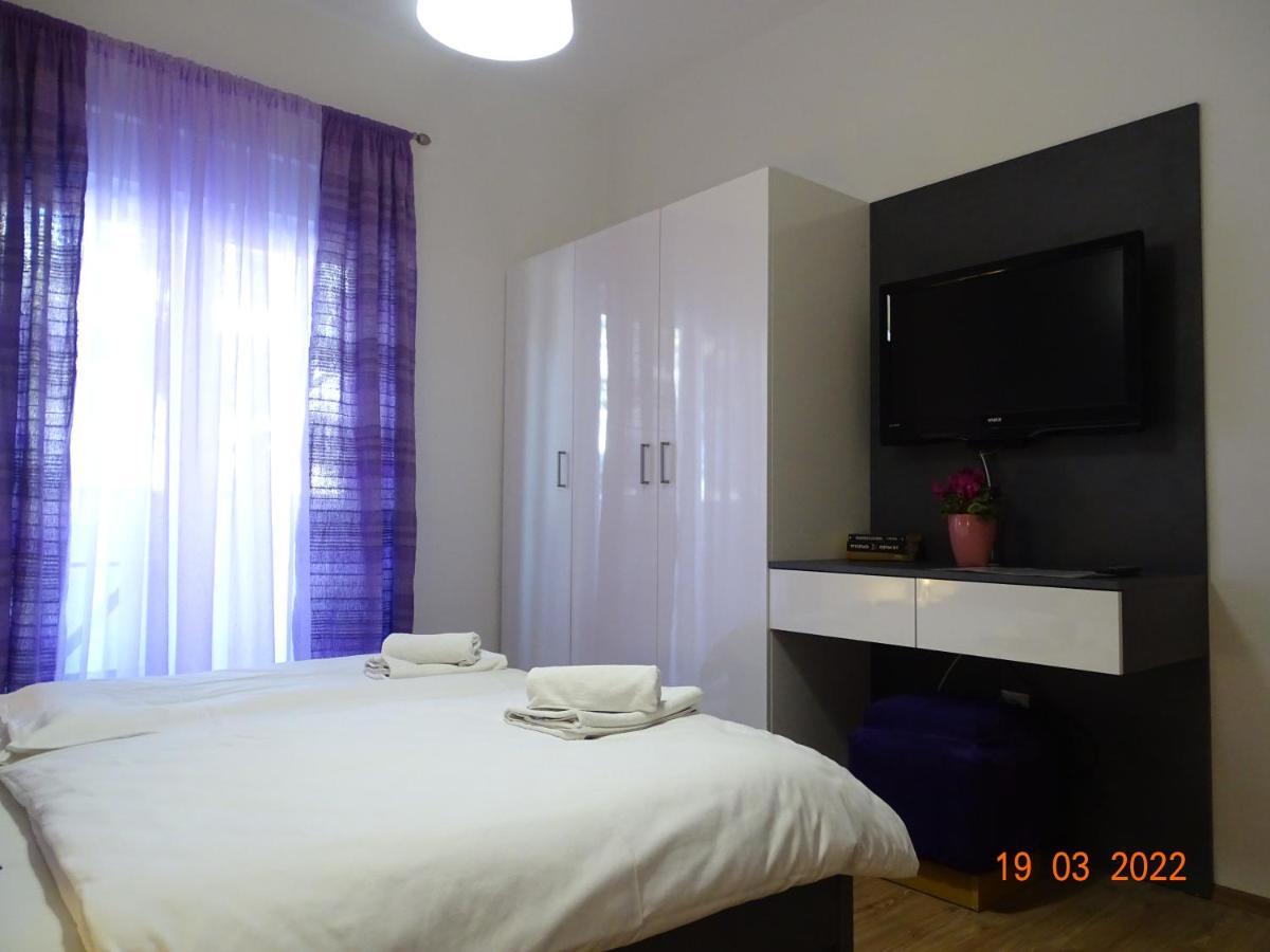 Apartments Antea & Magdalena Pirovac Bagian luar foto