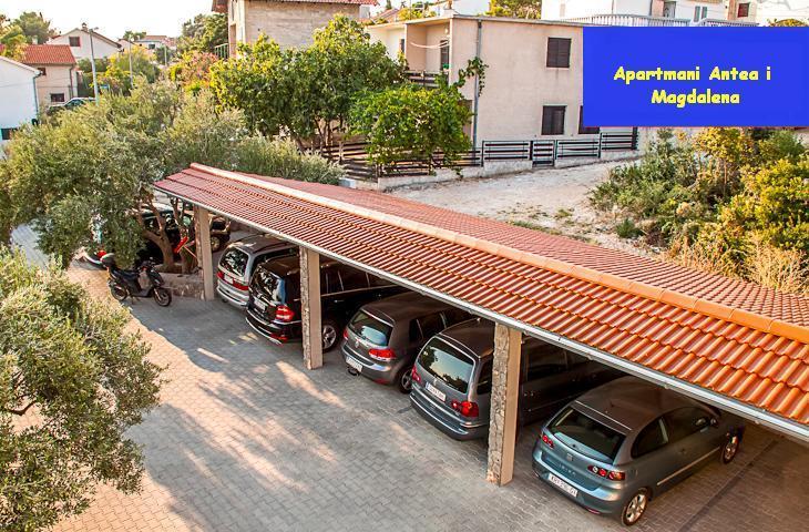 Apartments Antea & Magdalena Pirovac Bagian luar foto
