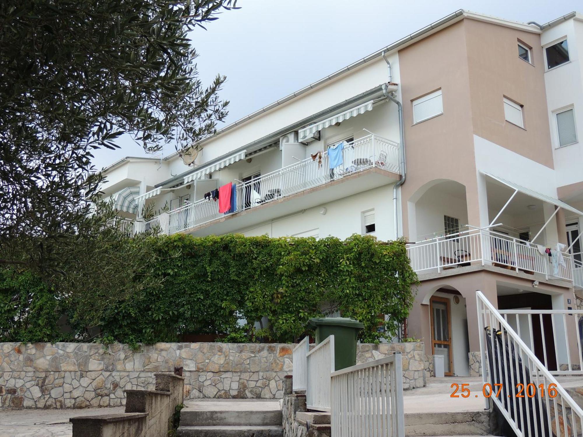 Apartments Antea & Magdalena Pirovac Bagian luar foto