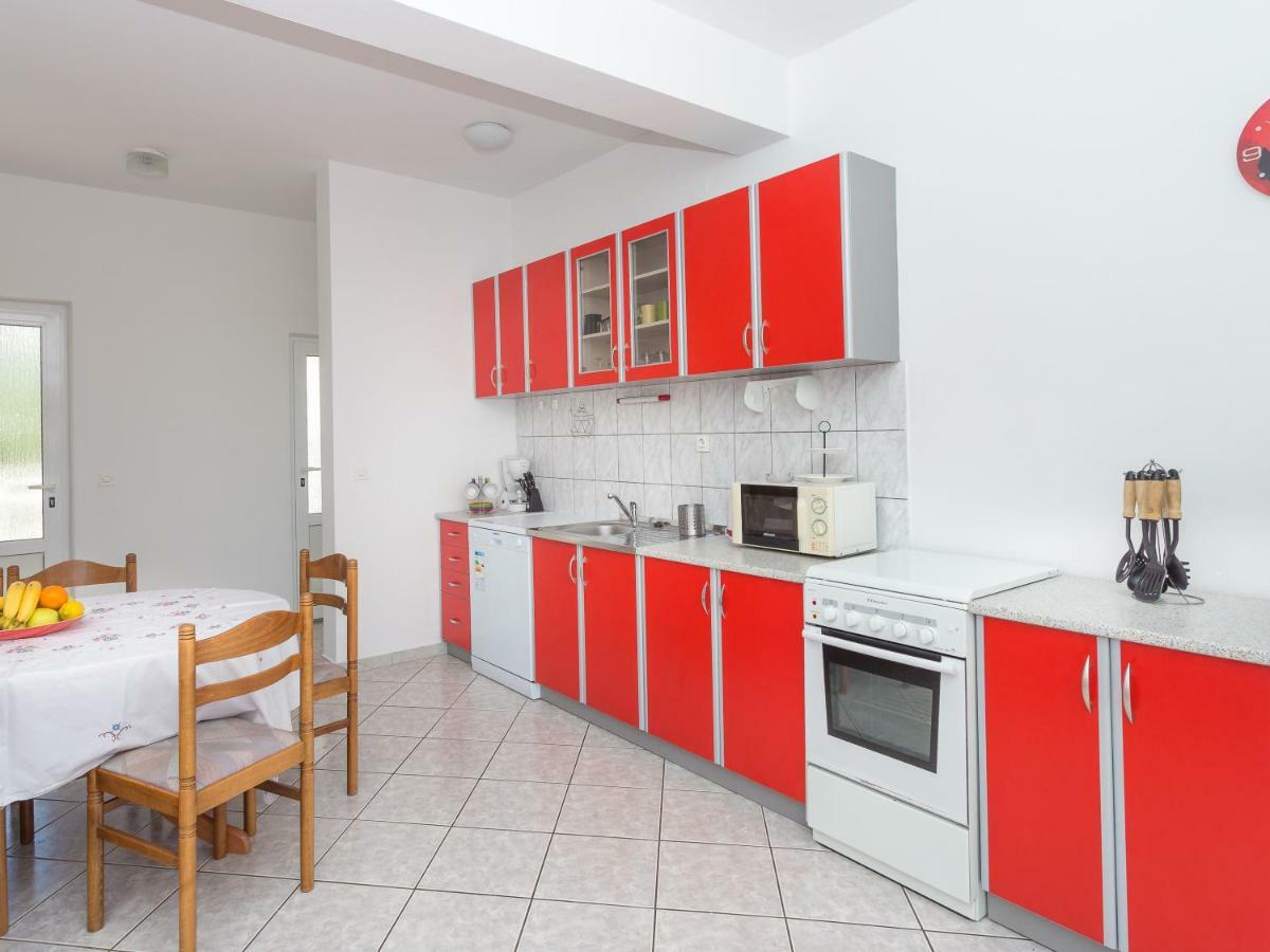 Apartments Antea & Magdalena Pirovac Bagian luar foto