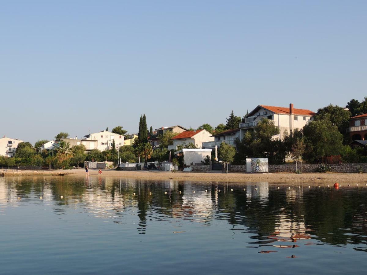 Apartments Antea & Magdalena Pirovac Bagian luar foto